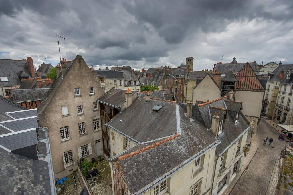 Appartement De Caractere Au Coeur Du Vieux Tours Exterior foto